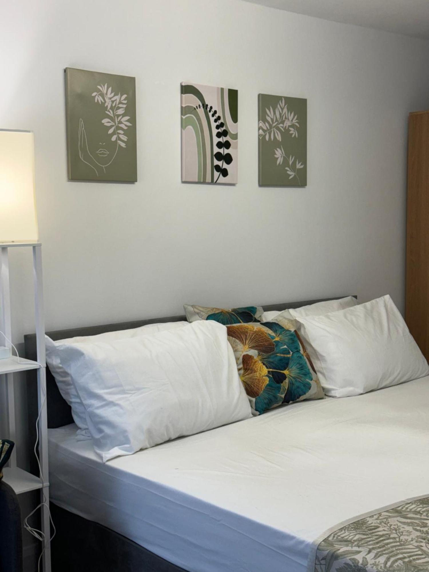 Posh Executive Studio London Thamesmead  Eksteriør bilde